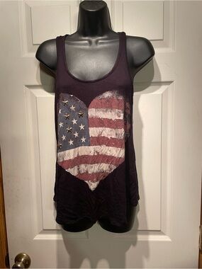 Sleeveless Black Tank Top with Distressed American Flag Heart